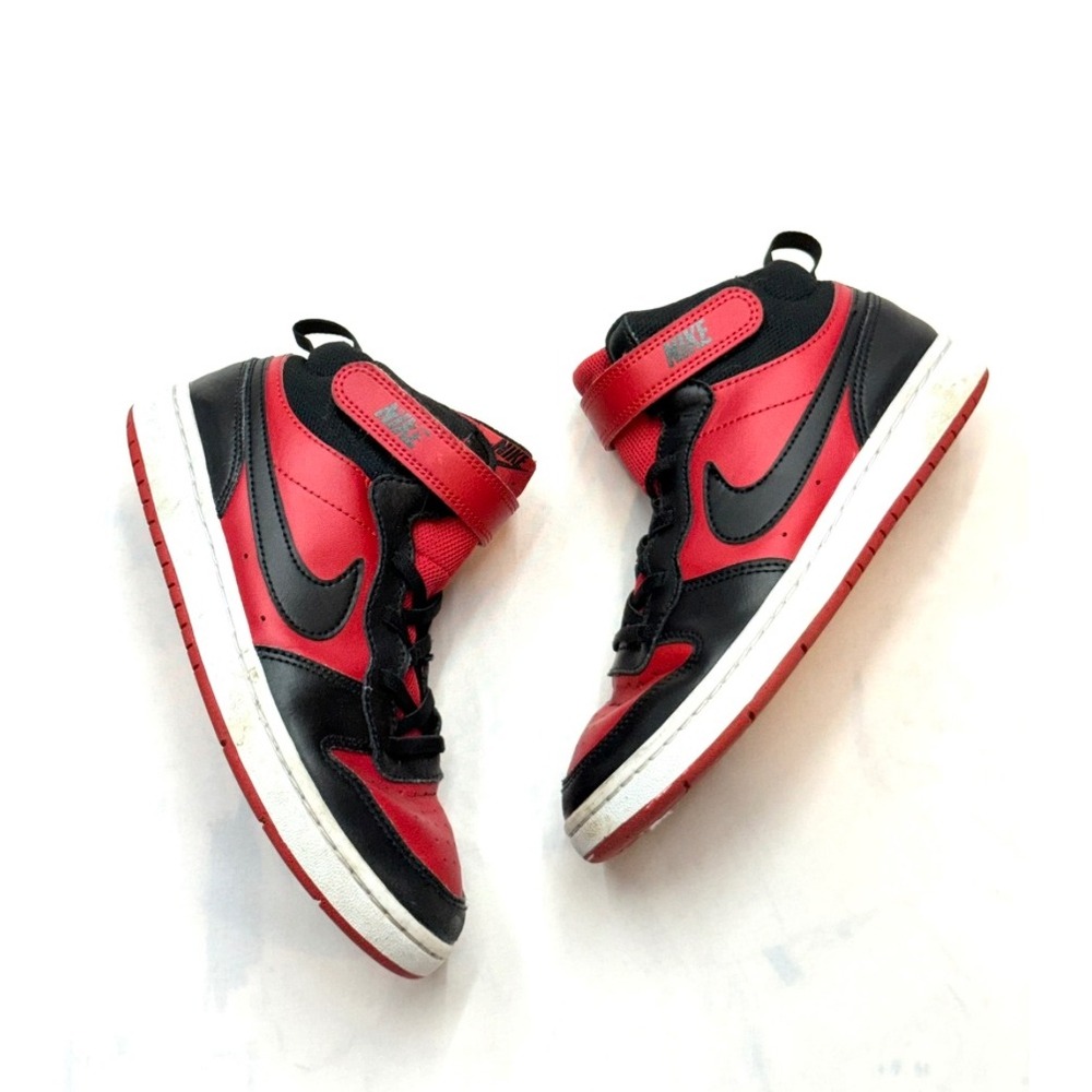 NIKE $78 Boys 2.5 University Red Black Court Borough Mid High Top Sneakers Box4
